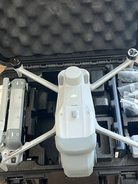 DJI Matrice 4T CP.EN.00000546.02 фото